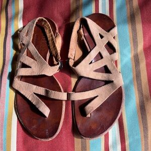 Cydwoq Strappy Sandals 6 tan